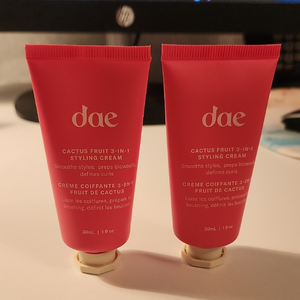 Dae Cactus Fruit 3-in-1 Styling Cream — Pink